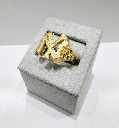 10K GOLD “NY YANKEES” NUGGET RING, SIZE: 12.5, WEIGHT: 3.8gm