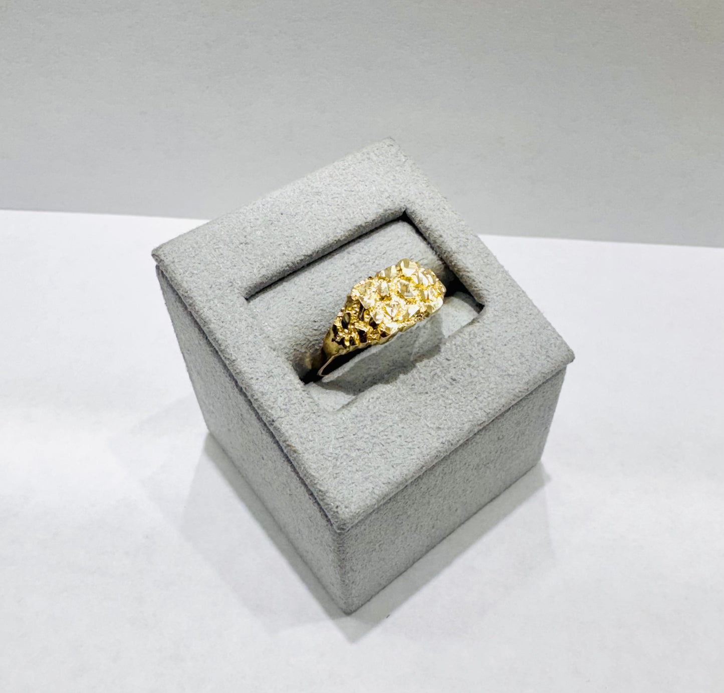 10K GOLD NUGGET RING, SIZE: 9, WEIGHT: 1.5gm