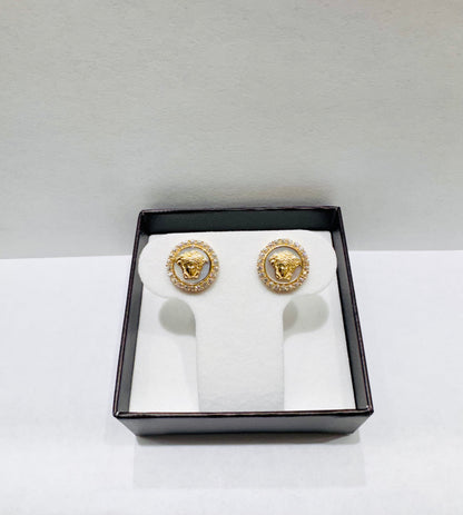 10K GOLD WHITE ENAMEL MEDUSA STUD EARRINGS, WEIGHT: 2.6gm
