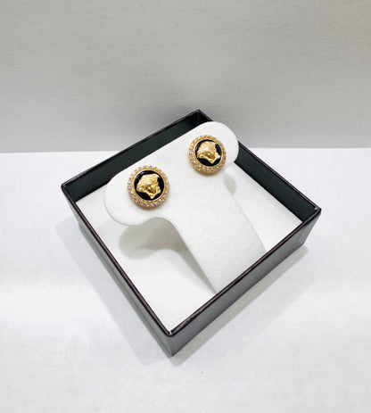 10K GOLD BLACK ENAMEL MEDUSA STUD EARRINGS, WEIGHT: 2.6gm