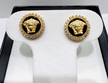 10K GOLD BLACK ENAMEL MEDUSA STUD EARRINGS, WEIGHT: 2.6gm