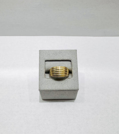 10K GOLD WOMEN RING, SIZE: 7.5, WEIGHT: 2.9gm