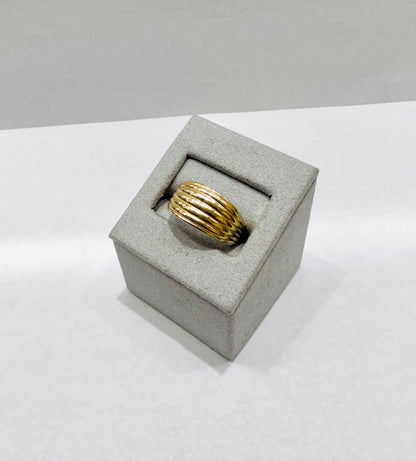 10K GOLD WOMEN RING, SIZE: 7.5, WEIGHT: 2.9gm