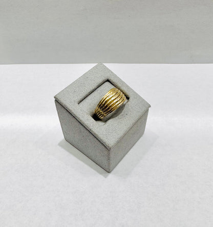 10K GOLD WOMEN RING, SIZE: 7.5, WEIGHT: 2.9gm