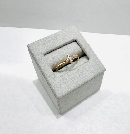 10K GOLD SMALL CROSS RING, SIZE: 7, WEIGHT: 1 gm