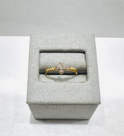 10K GOLD SMALL CROSS RING, SIZE: 7, WEIGHT: 1 gm