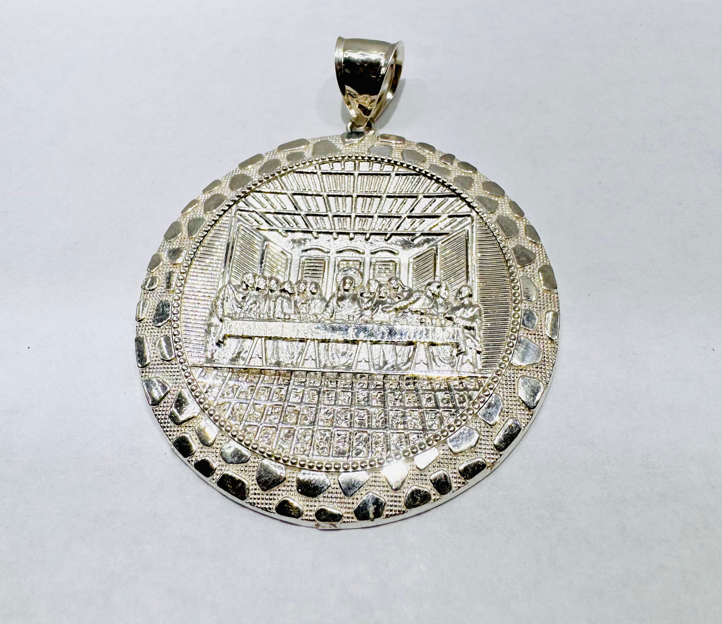 SILVER BIG SIZE ROUND LASTSUPPER PENDANT, WEIGHT: 12gm