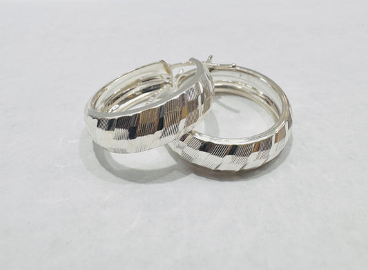 SILVER SMALL SIZE ROUND HOOP EARRINGS, WEIGHT: 2.6gm