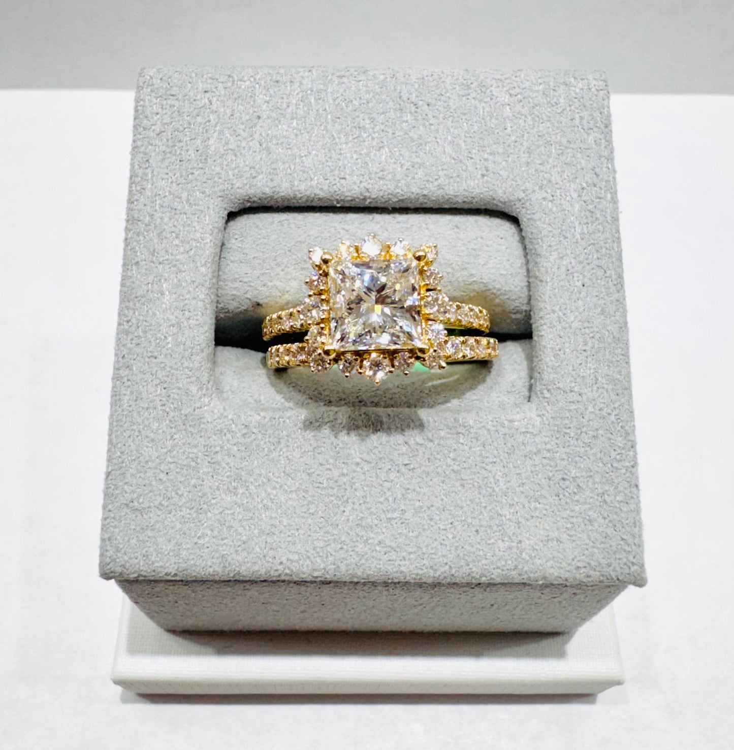 14K GOLD LAB GROWN DIAMOND LADIES RING VS 2.8CTW