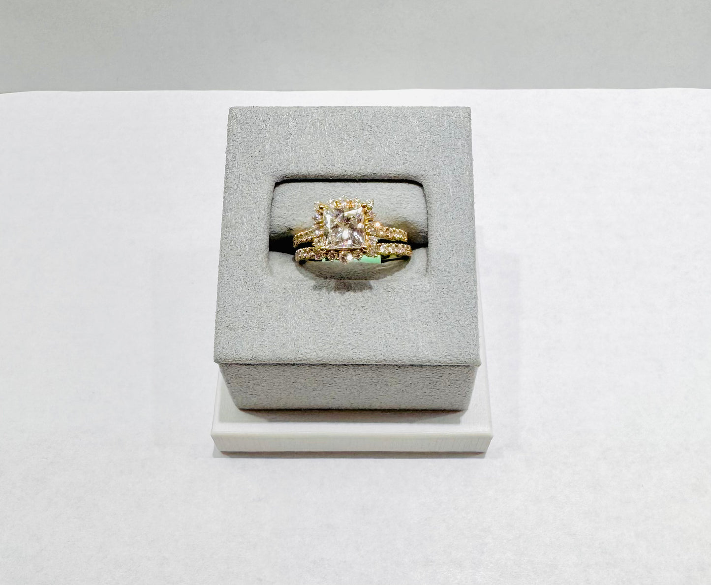 14K GOLD LAB GROWN DIAMOND LADIES RING VS 2.8CTW