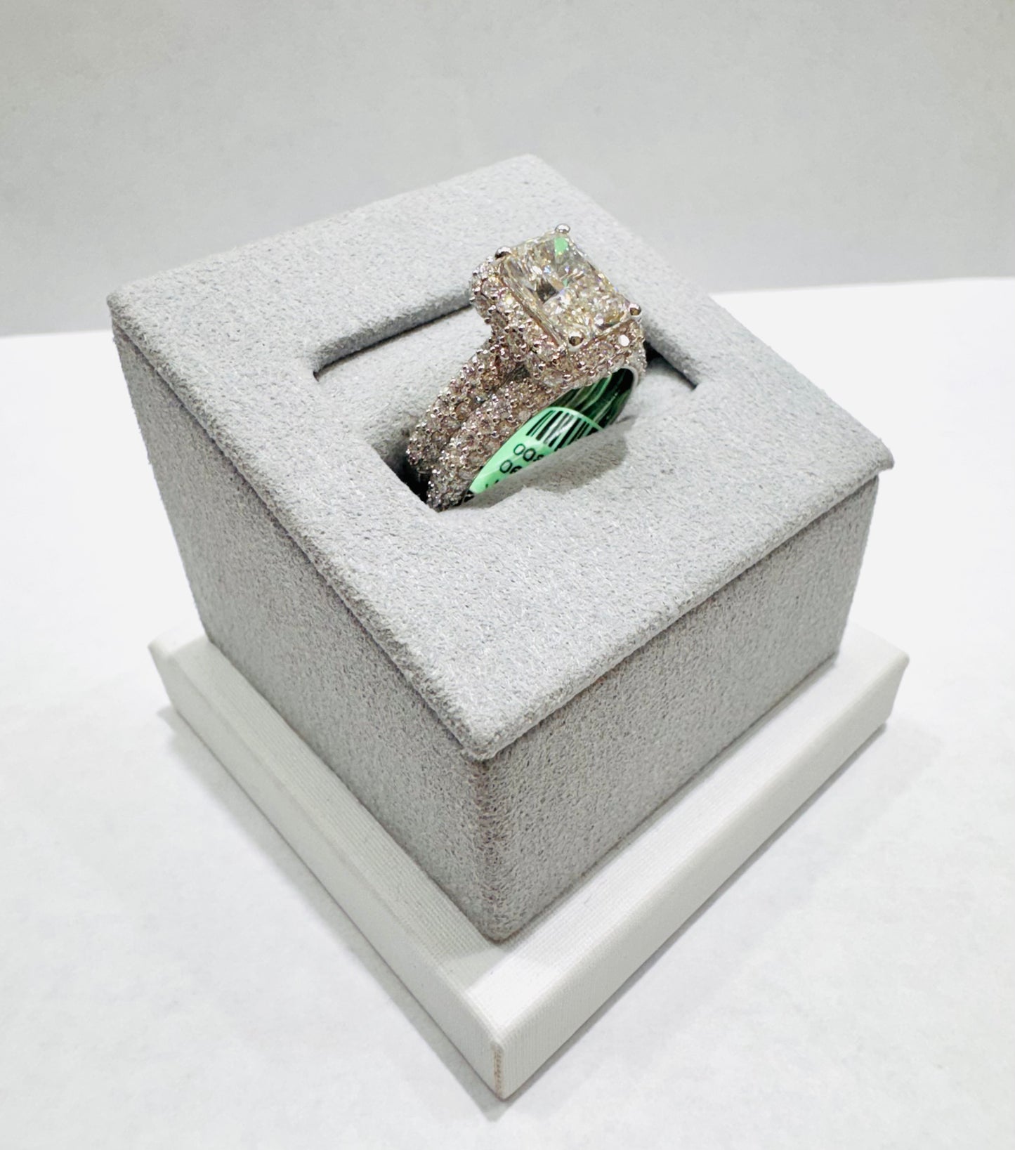 14K WHITE GOLD LAB GROWN DIAMOND RING VS 3.23CTW