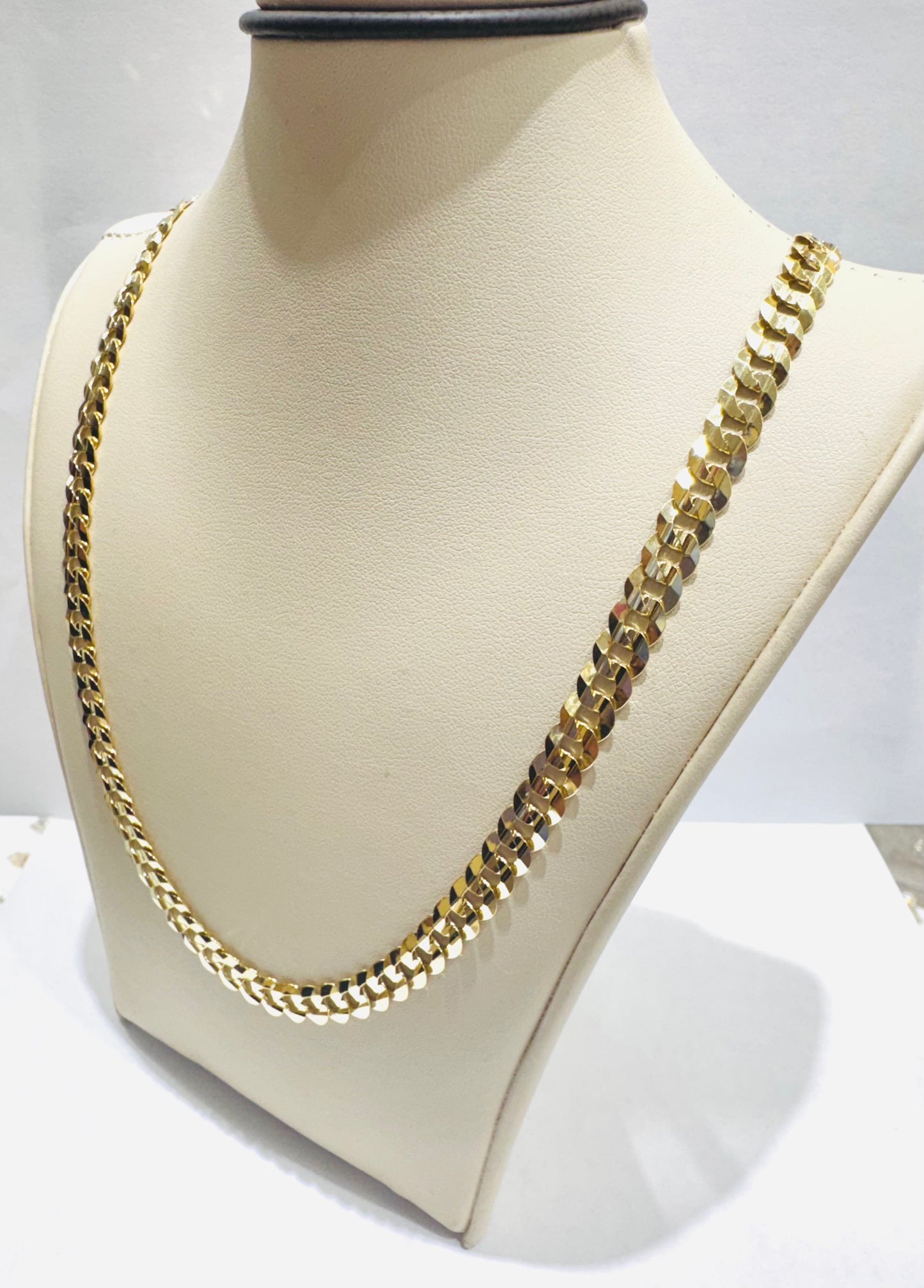 10K GOLD SOLID CUBAN LINK NECKLACE 24”, WEIGHT: 25gm, WIDTH: 6.4mm