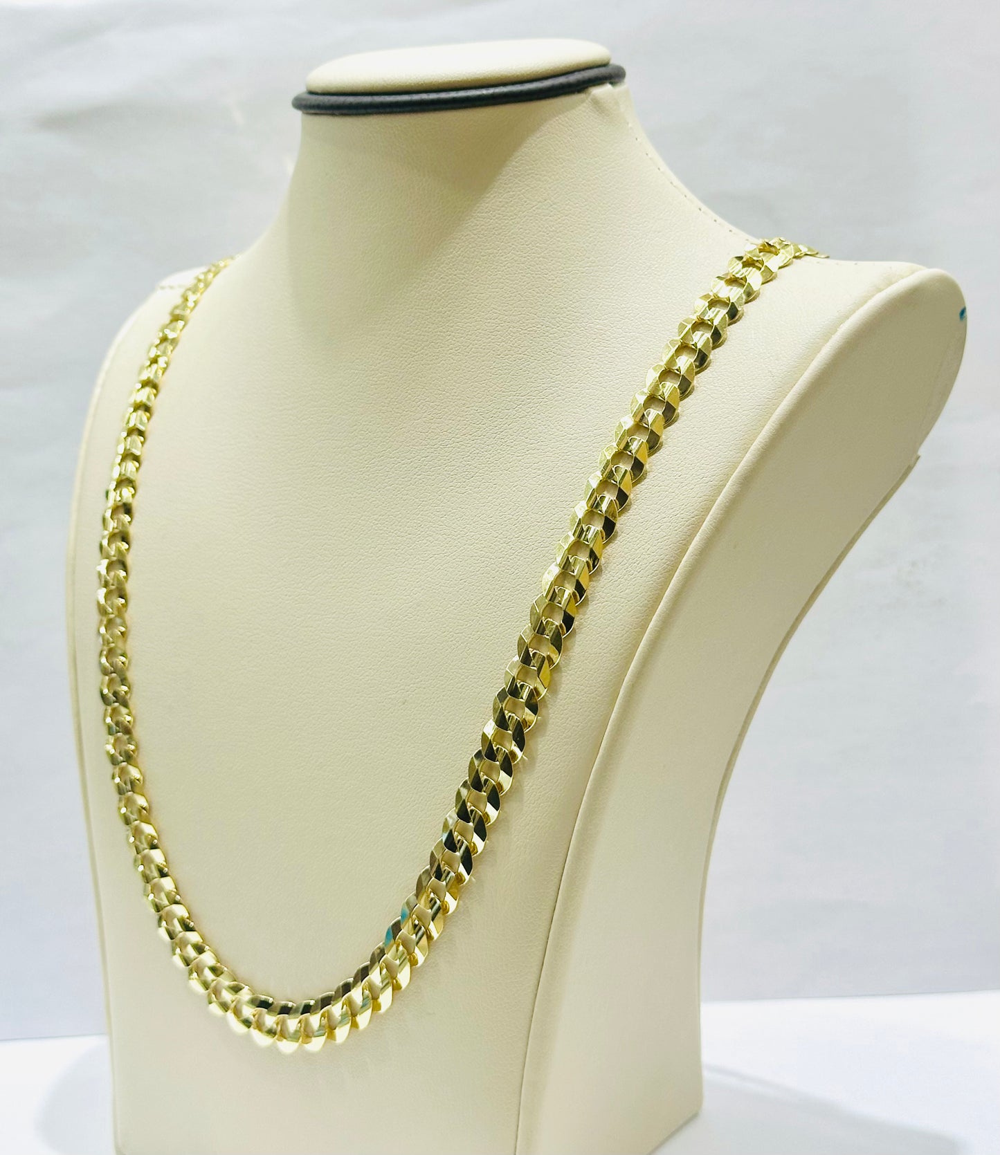 10K GOLD SOLID CUBAN LINK NECKLACE 24”, WEIGHT: 31.6gm, WIDTH: 7.2mm
