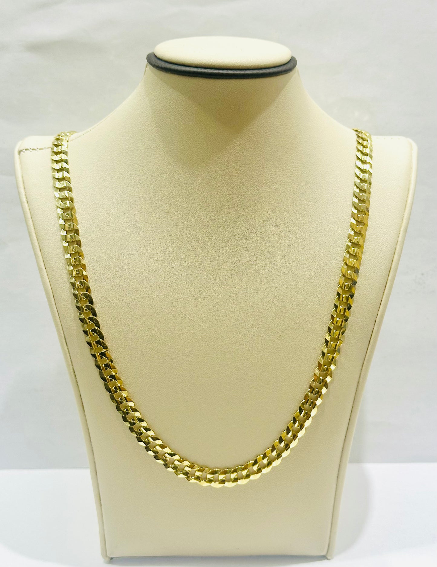 10K GOLD SOLID CUBAN LINK NECKLACE 22”, WEIGHT: 23gm, WIDTH: 6.4mm