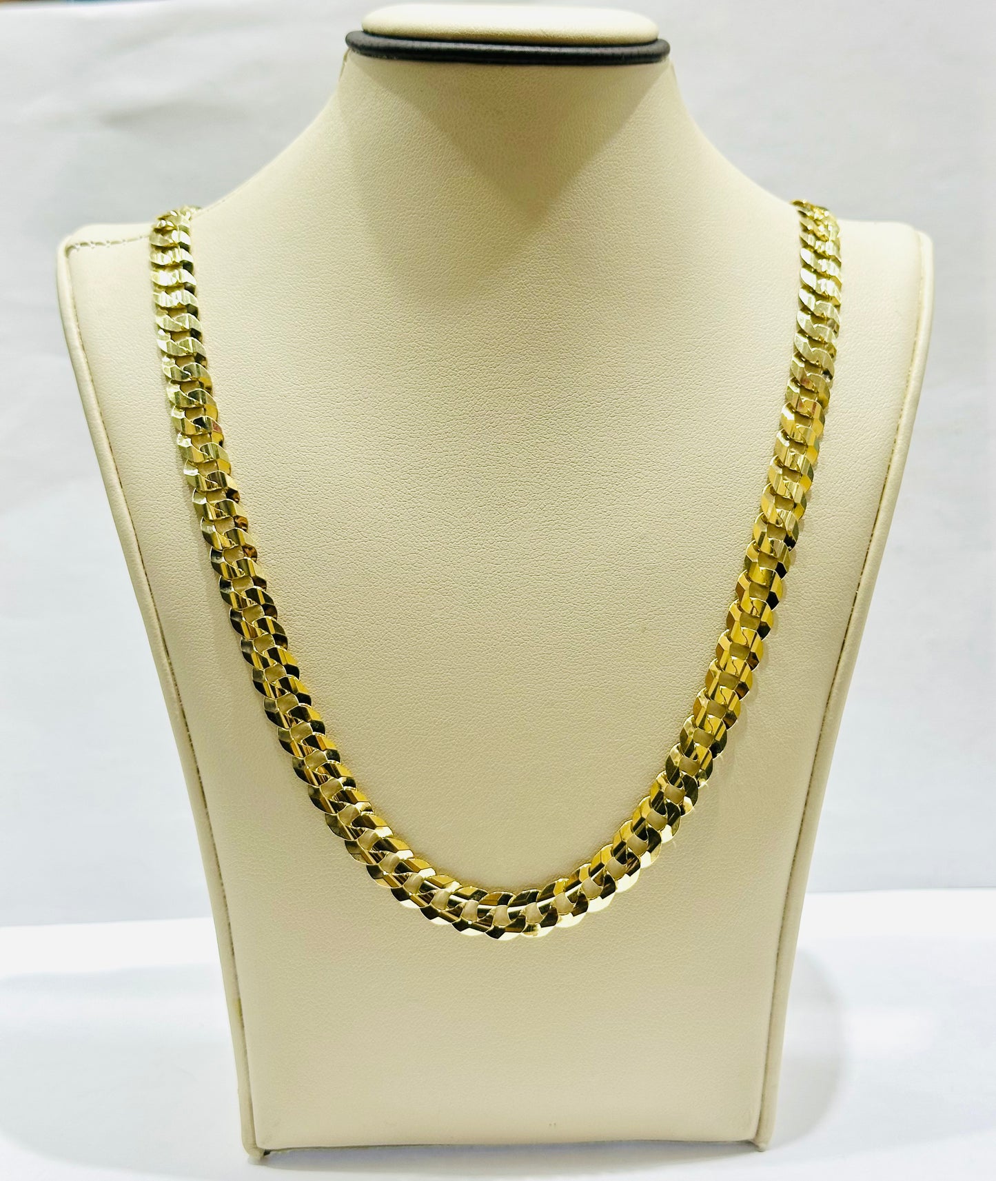 10K GOLD SOLID CUBAN LINK NECKLACE 22”, WEIGHT: 27.1gm, WIDTH: 7.6mm