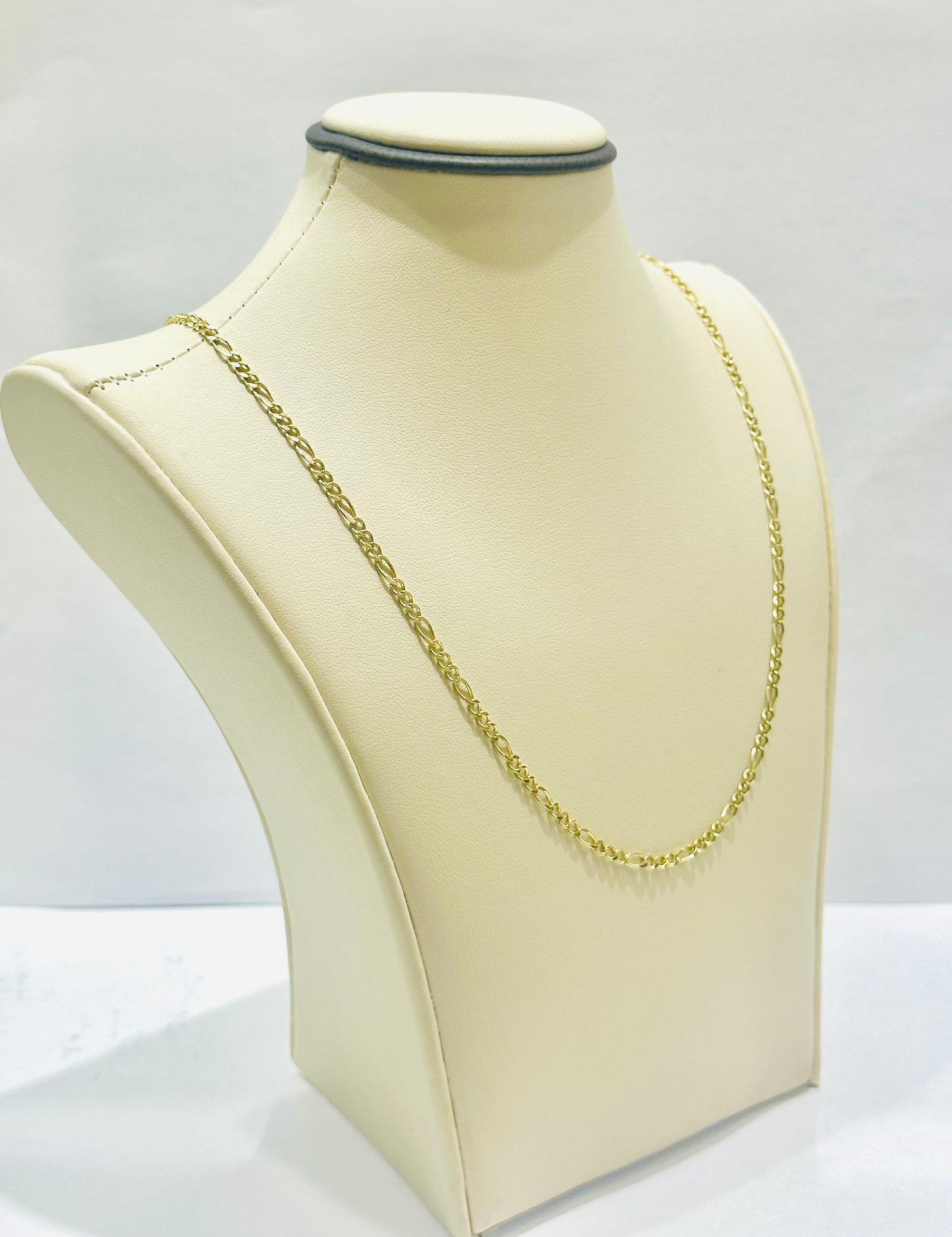 10K GOLD HOLLOW FIGARO LINK NECKLACE 18”, WEIGHT: 4.4gm, WIDTH: 2.4mm
