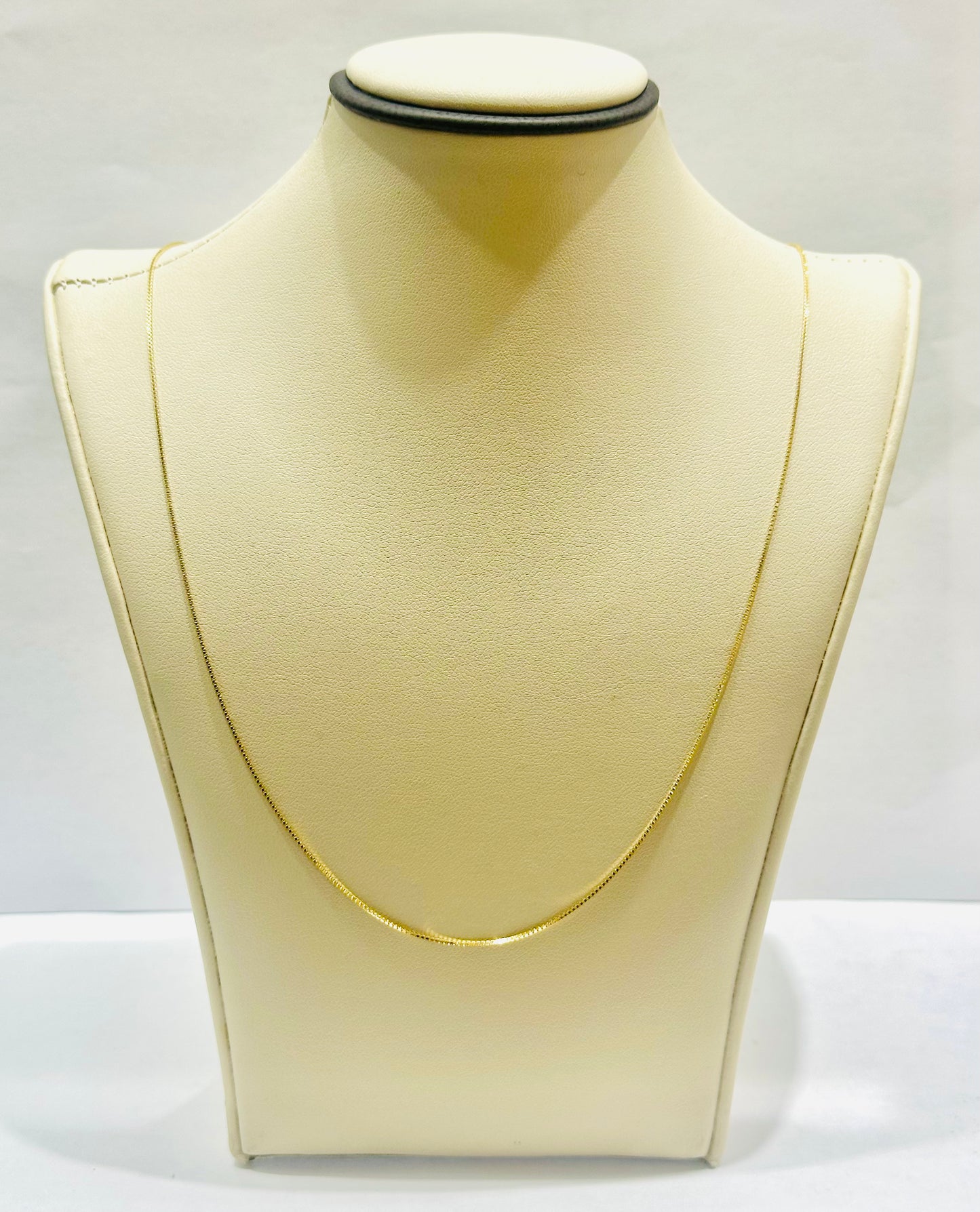 10K GOLD HOLLOW BOX LINK NECKLACE 20”, WEIGHT: 1.2gm, WIDTH: 0.5mm