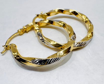 10K GOLD TWO-TONE ROUND HOOP EARRINGS, WEIGHT: 2.4gm