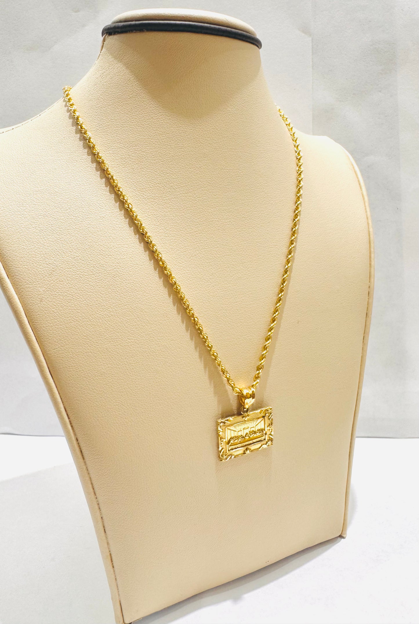 10K GOLD HOLLOW ROPE CHAIN 20”, WEIGHT: 1.5gm, WIDTH: 1.8mm WITH SMALL SQUARE LASTSUPPER PENDANT, WEIGHT: 1.5gm