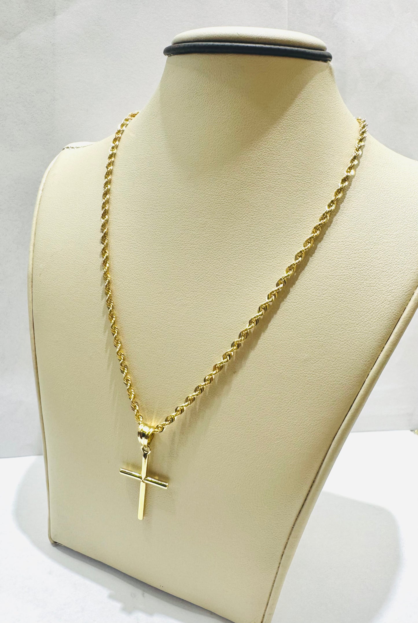 10K GOLD HOLLOW ROPE CHAIN 20”, WEIGHT: 3.3gm, WIDTH: 2.4mm WITH SMALL CROSS PENDANT, WEIGHT: 0.7gm