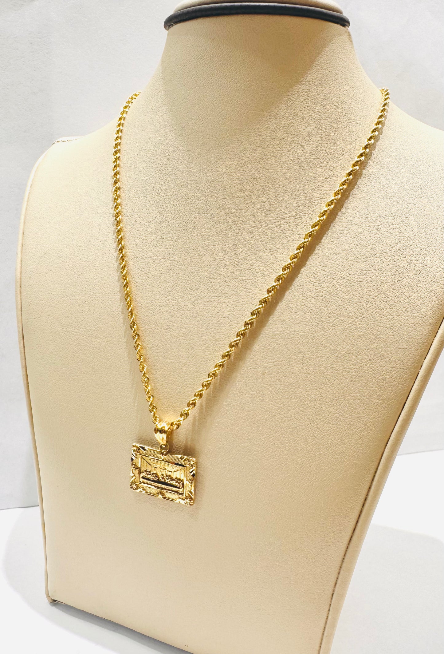 10K GOLD HOLLOW ROPE CHAIN 20”, WEIGHT: 1.5gm, WIDTH: 1.8mm WITH SMALL SQUARE LASTSUPPER PENDANT, WEIGHT: 1.5gm