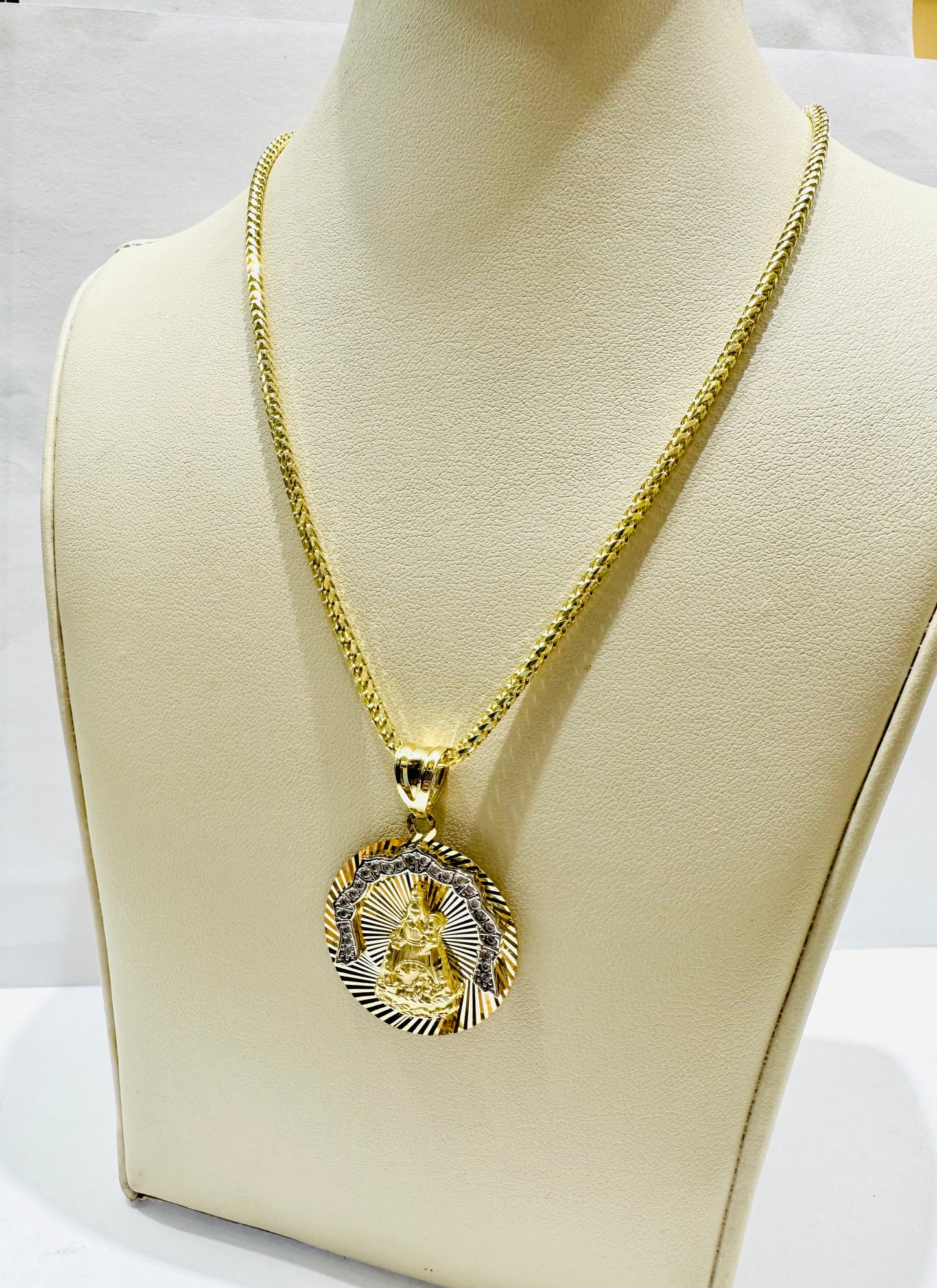 10K GOLD SOLID FRANCO NECKLACE 20” WITH VIRGEN DE LA CARIDAD DEL COBRE PENDANT SET, WEIGHT: 13.5gm