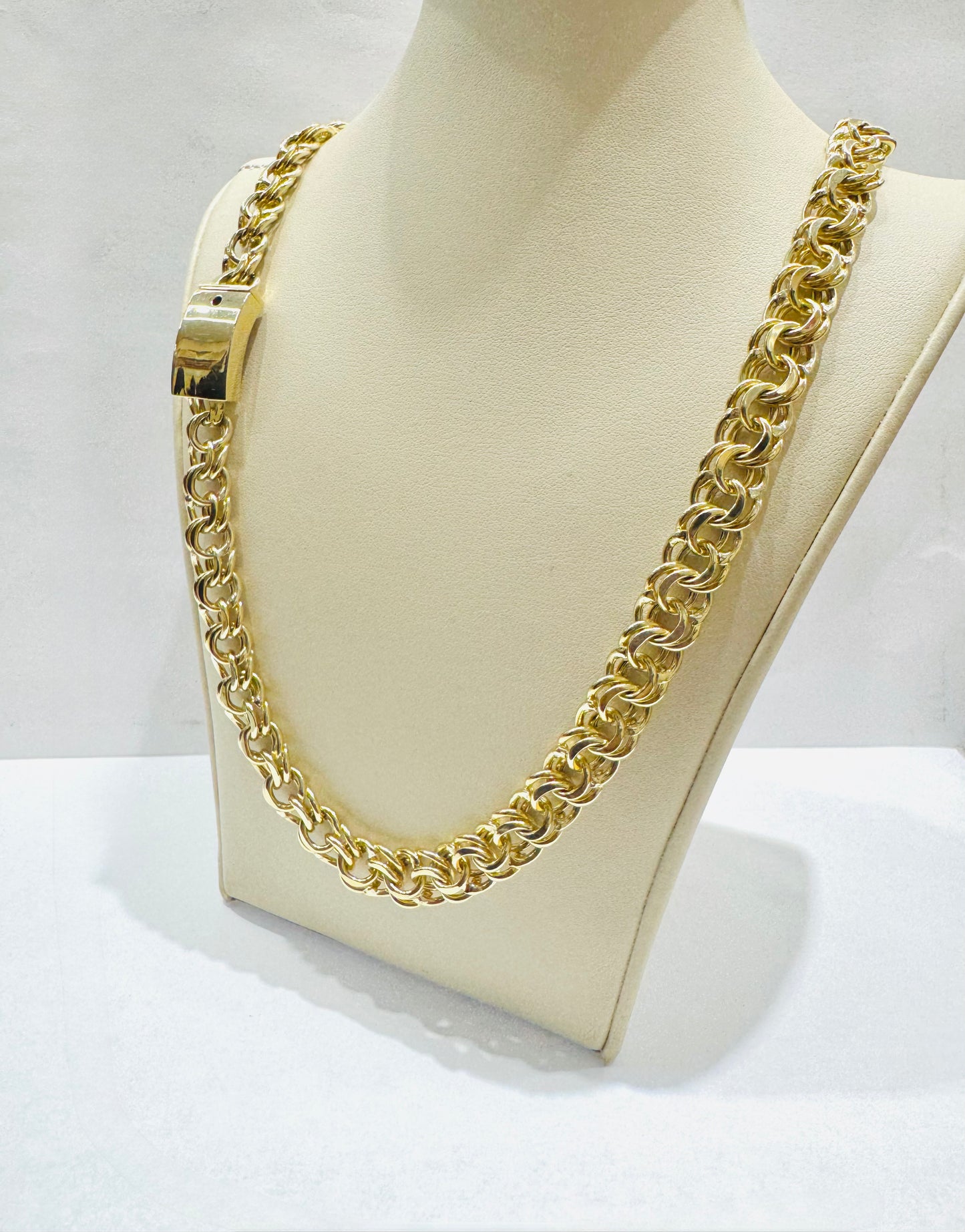 10K GOLD HOLLOW CHINO LINK NECKLACE 22”, WEIGHT: 45.8gm, WIDTH: 9.7mm