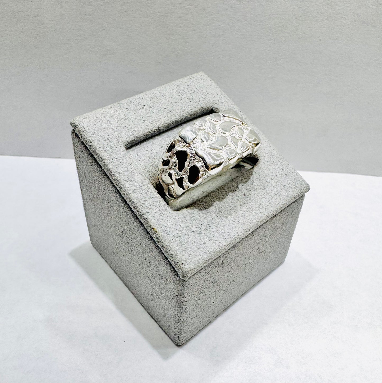 SILVER MEN NUGGET RING, WEIGHT: 5.5gm, SIZE: 13