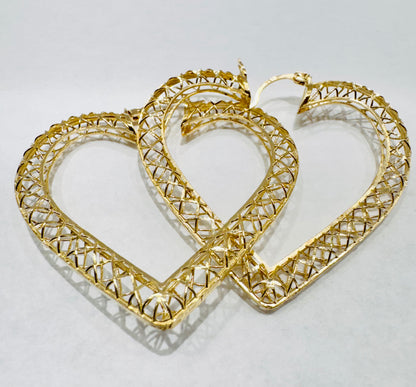 10K GOLD HEART SHAPED HOOP EARRINGS, WEIGHT: 7gm