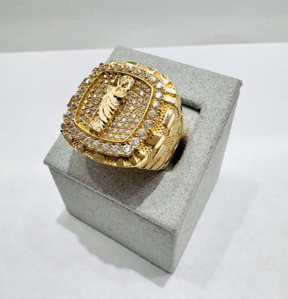 10K GOLD SQUARE SHAPED SAINT JUDE CZ STONES RING, WEIGHT: 8.7gm, SIZE: 10.5