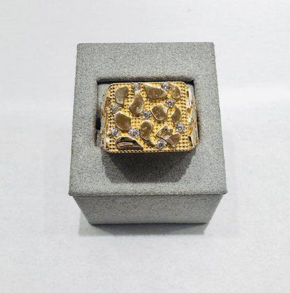 10K GOLD NUGGET RING WITH CZ STONES, WEIGHT: 4.6gm, SIZE: 11.5