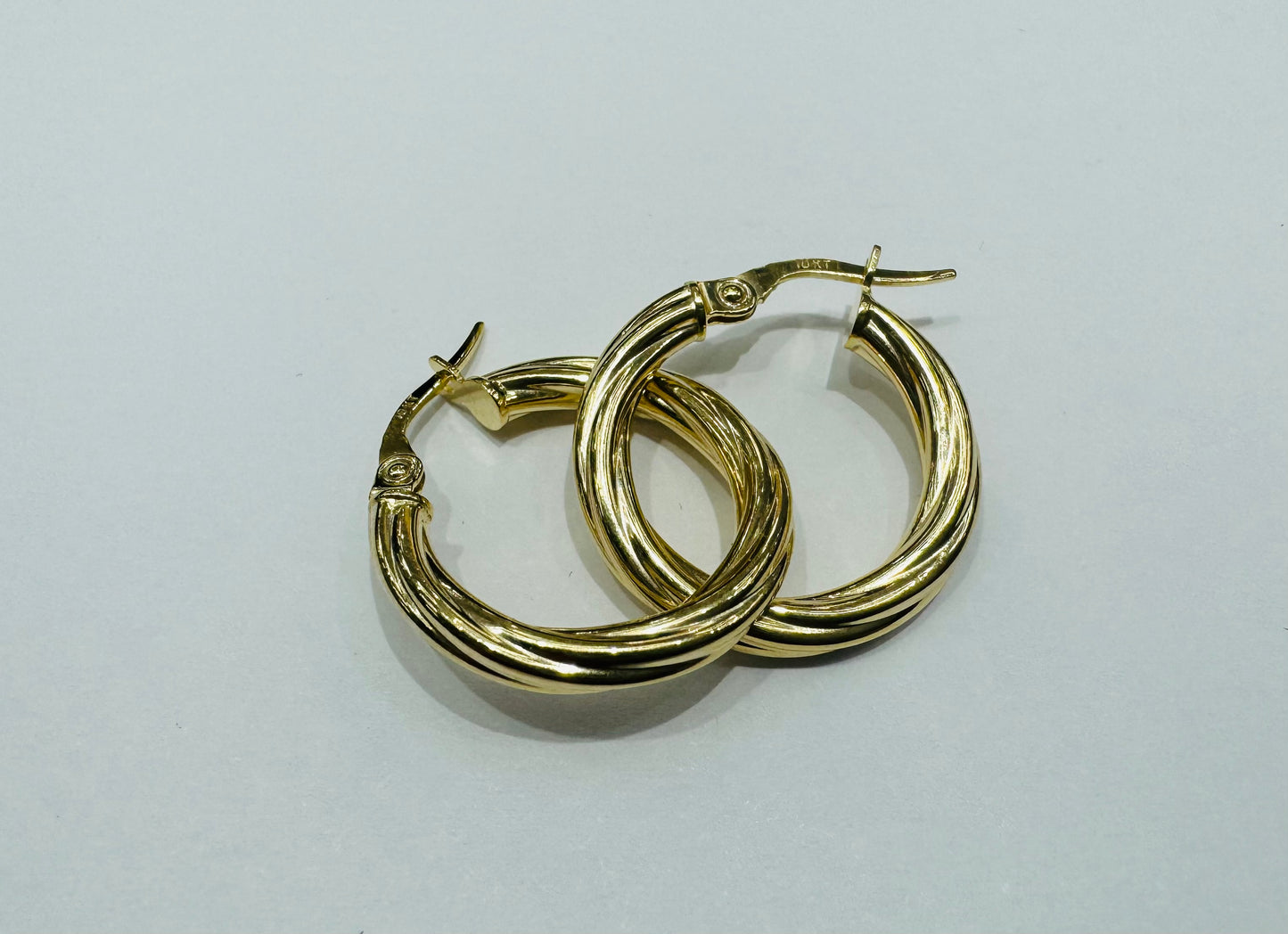 10K GOLD ROUND HOOP EARRINGS, WEIGHT: 1.3gm