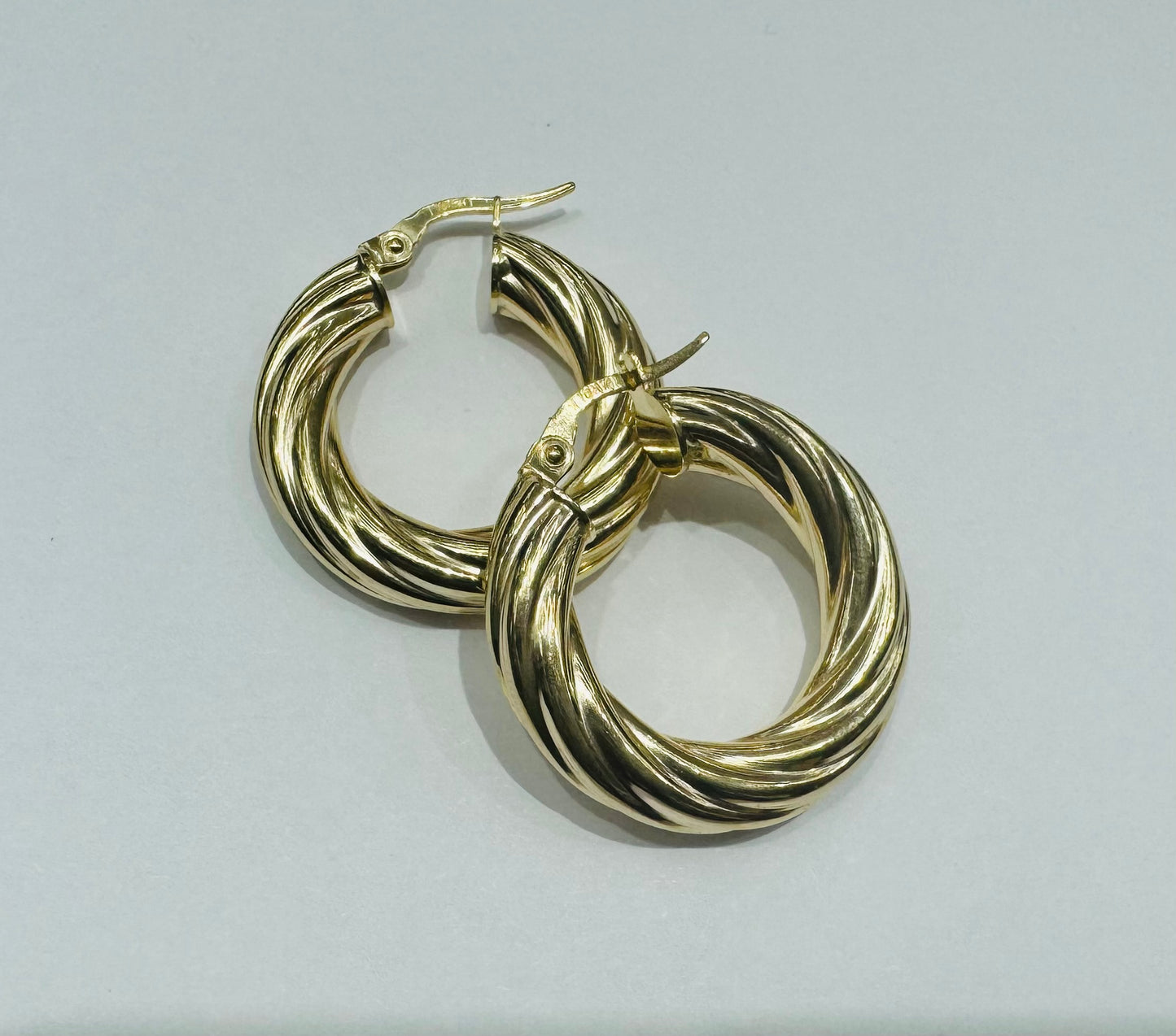 10K GOLD ROUND HOOP EARRINGS, WEIGHT: 3.4gm