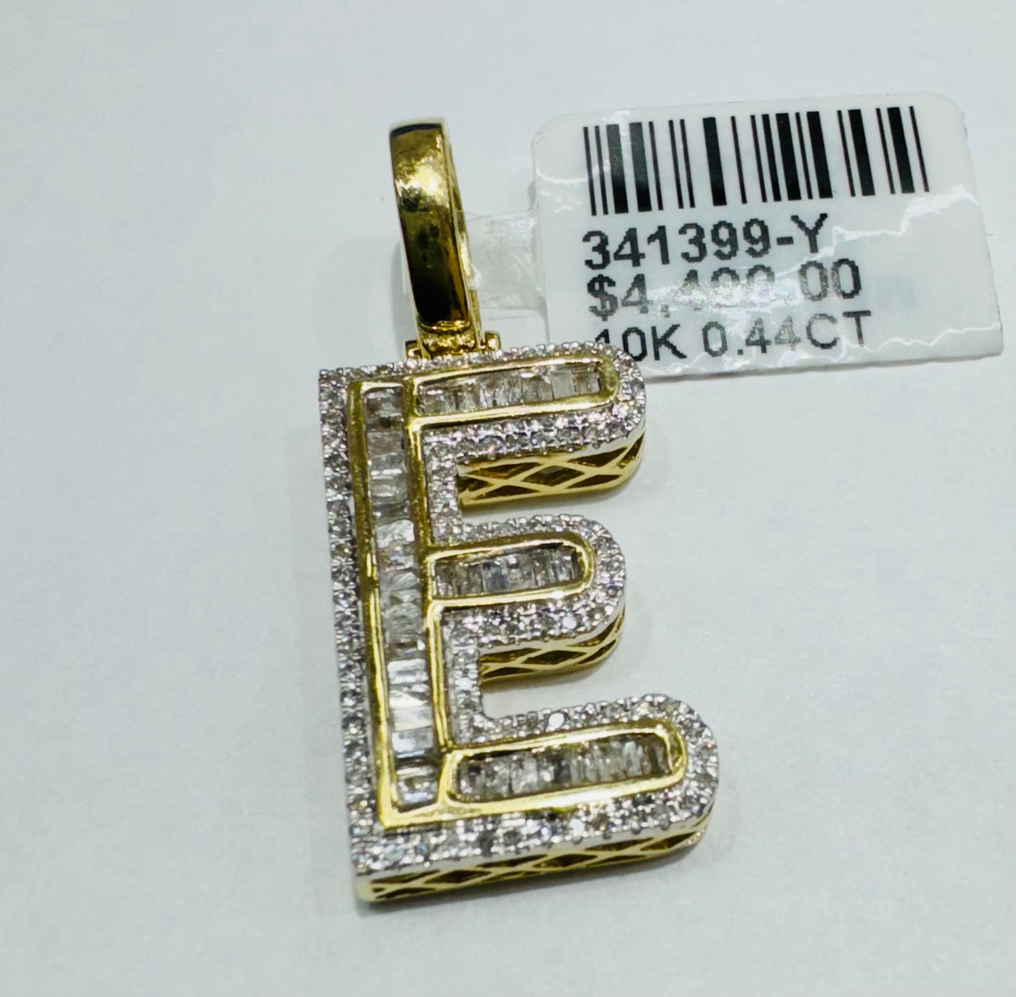 10K GOLD NATURAL DIAMOND INTIAL LETTER “E” PENDANT, 0.44CT