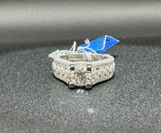 SILVER RING WITH SWAROVSKI STONES, SIZE: 6, WEIGHT: 5.7gm