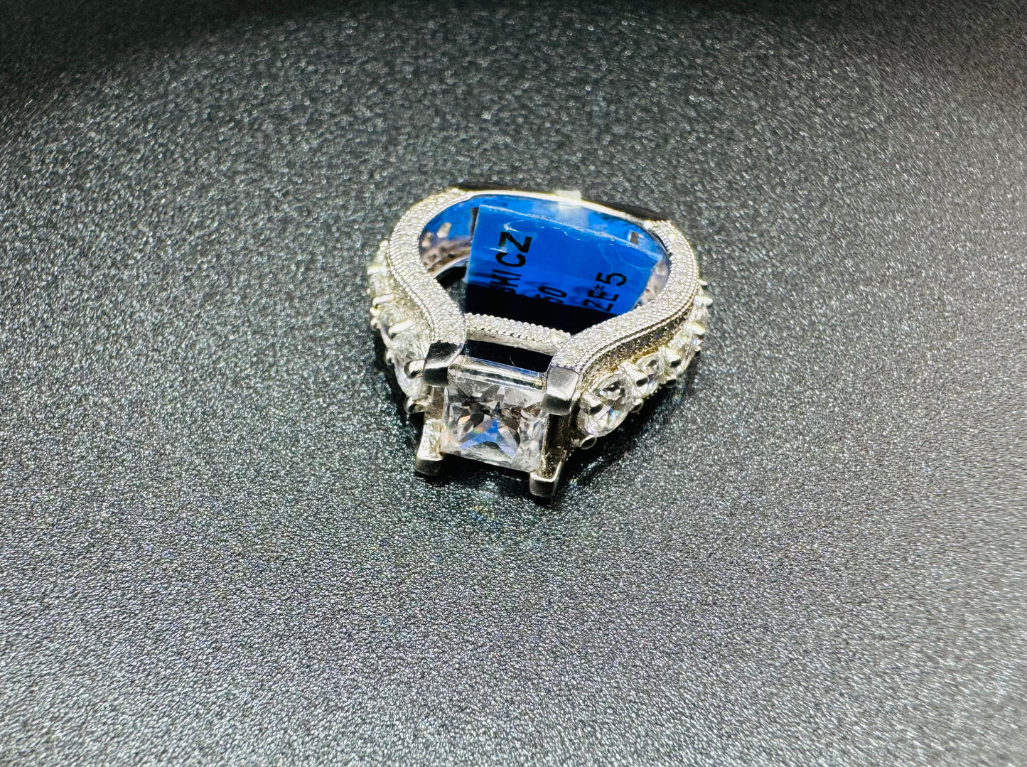 SILVER RING WITH SWAROVSKI STONES, SIZE: 5, WEIGHT: 6.4gm