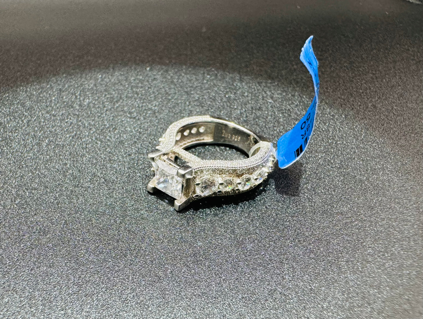 SILVER RING WITH SWAROVSKI STONES, SIZE: 5, WEIGHT: 6.4gm