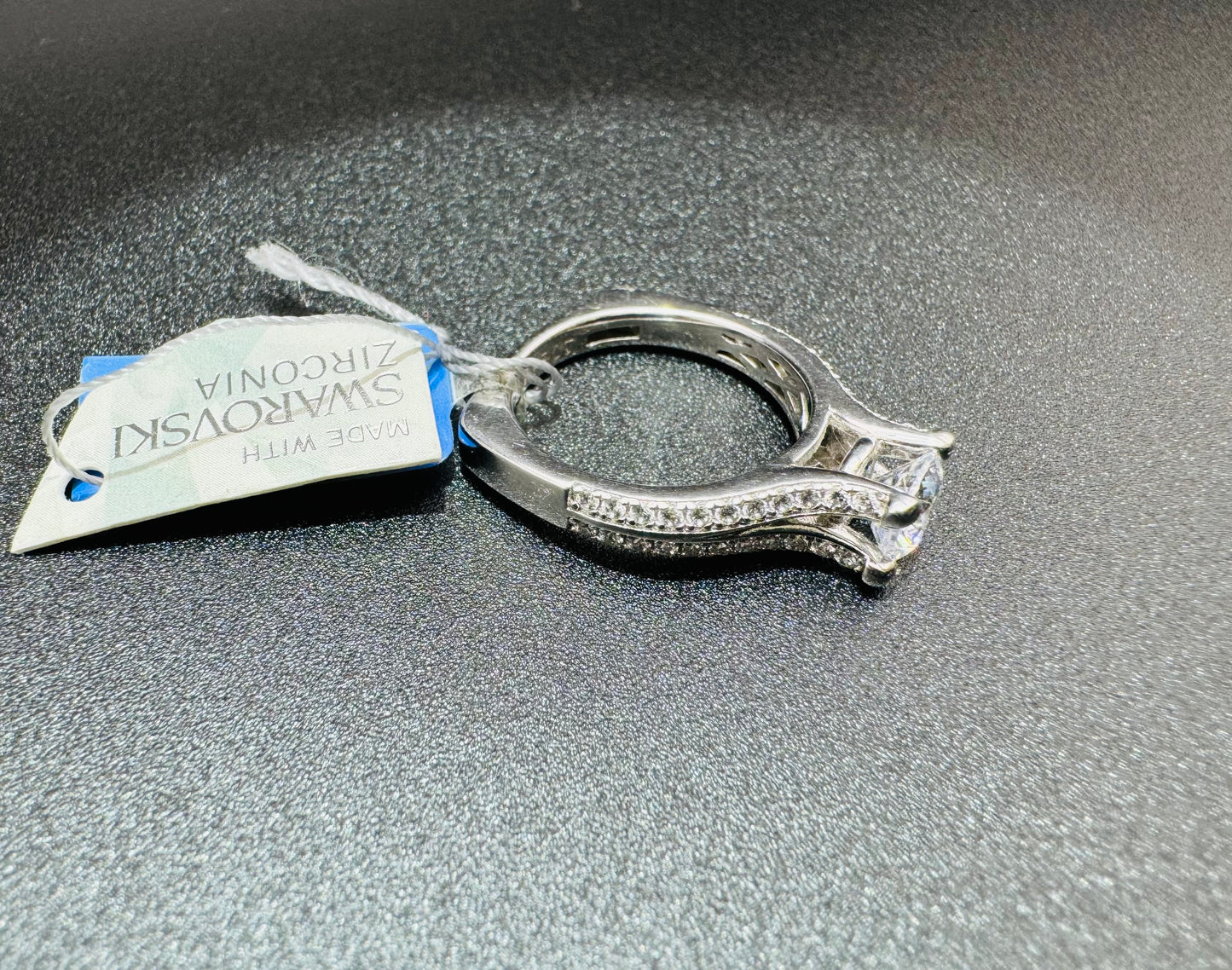 SILVER RING WITH SWAROVSKI STONES, SIZE: 7, WEIGHT: 5.2gm