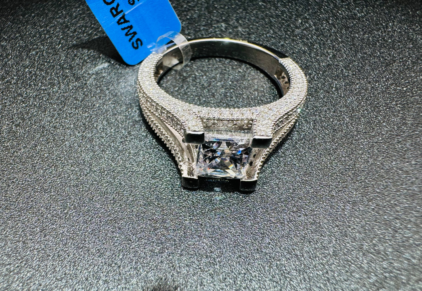 SILVER RING WITH SWAROVSKI STONES, SIZE: 8, WEIGHT: 4.5gm