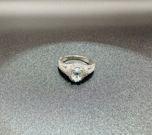 SILVER RING WITH SWAROVSKI STONES, SIZE: 8, WEIGHT: 4.2gm