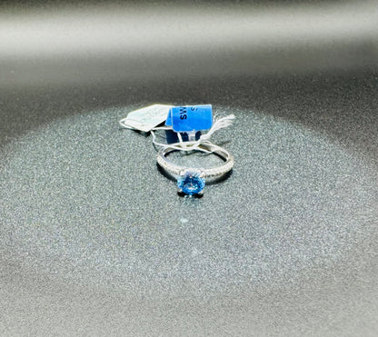 SILVER RING WITH BLUE SWAROVSKI STONES, SIZE: 6, WEIGHT: 2.6gm