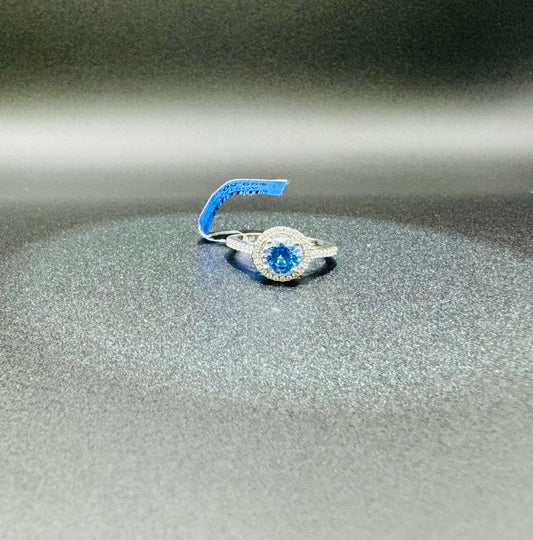 SILVER RING WITH BLUE SWAROVSKI STONES, SIZE: 7, WEIGHT: 3.1gm