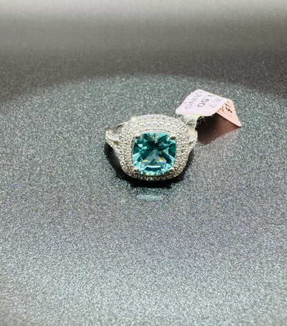 SILVER RING WITH BLUE TOPAZ SWAROVSKI STONES, SIZE: 7, WEIGHT: 5.3gm