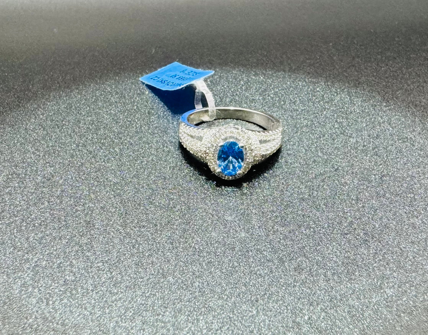 SILVER RING WITH SKY BLUE TOPAZ SWAROVSKI STONES, SIZE: 8, WEIGHT:  4.5gm