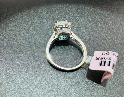 SILVER RING WITH SKY BLUE TOPAZ SWAROVSKI STONES, SIZE: 8, WEIGHT:  4.5gm