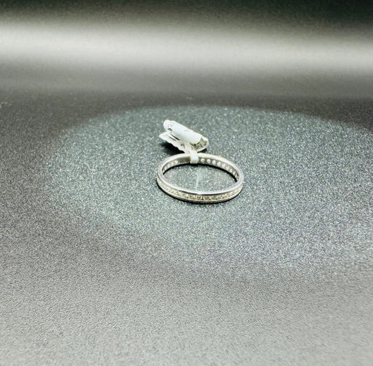 SILVER BAND RING WITH SWAROVSKI STONES, SIZE: 7, WEIGHT: 1.6gm