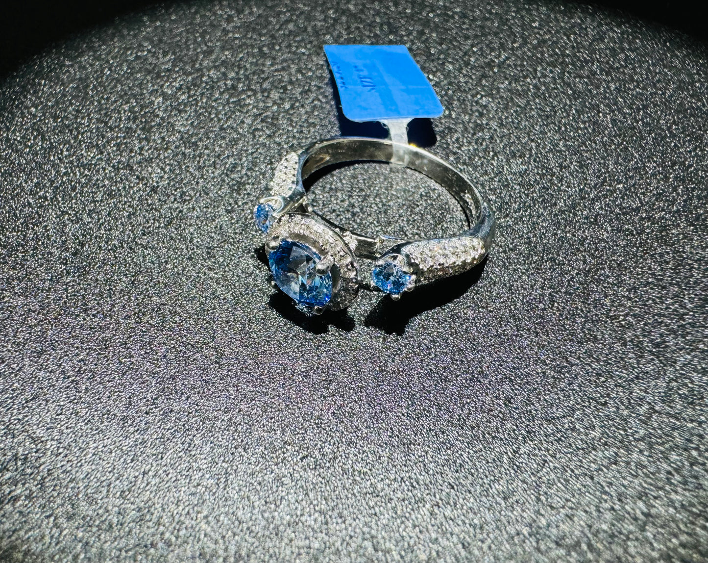 SILVER RING WITH BLUE STONE, SIZE: 7, WEIGHT: 3.8gm