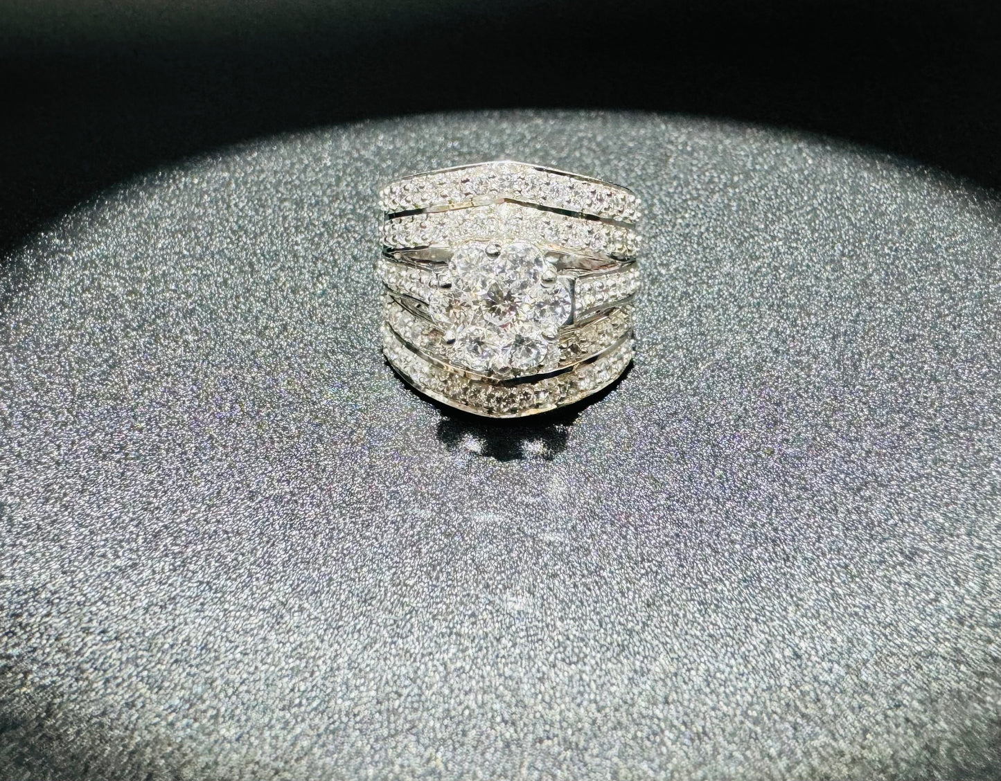 SILVER RING WITH CZ STONES 5CT, SIZE: 7, WEIGHT: 10.8gm