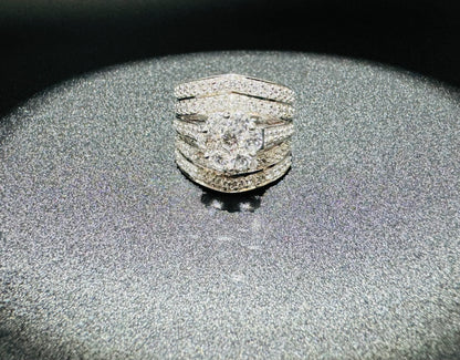 SILVER RING WITH CZ STONES 5CT, SIZE: 7, WEIGHT: 10.8gm