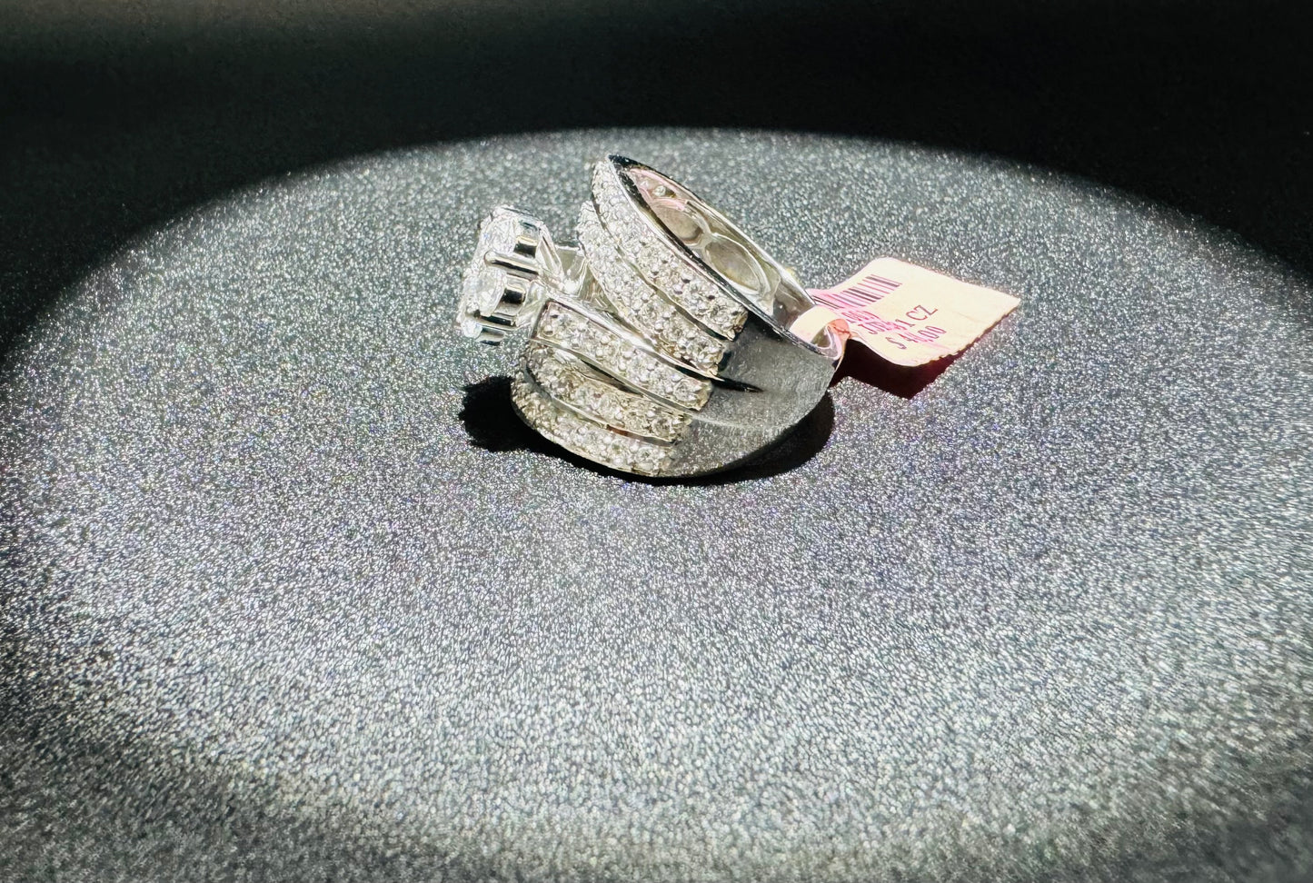 SILVER RING WITH CZ STONES 5CT, SIZE: 7, WEIGHT: 10.8gm